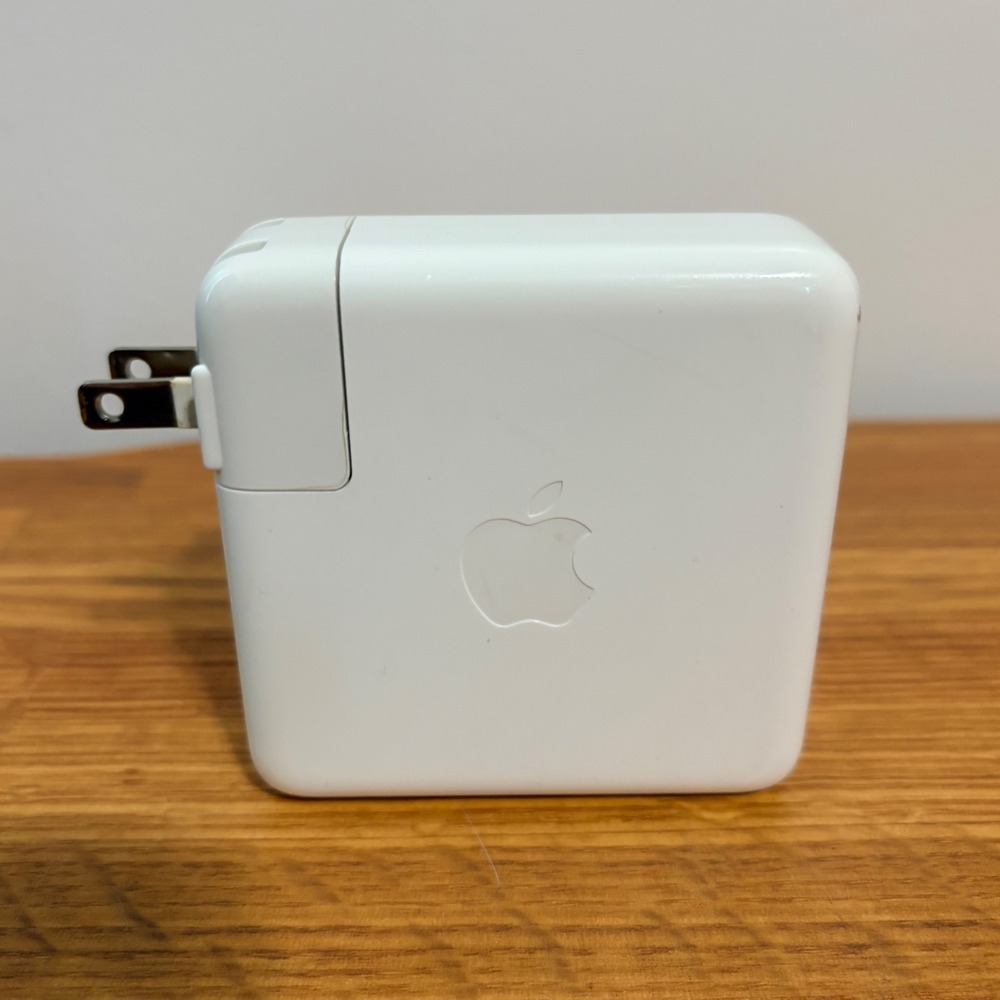 Apple Power Adapter B281 EVT 87W USB-C Prototype Charger White tested and Works